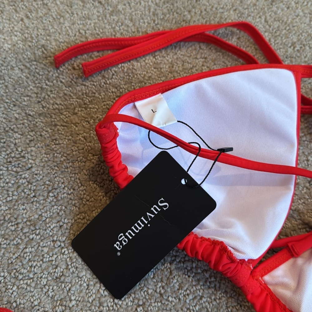 Red Triangle Bikini Set - Picture 4 of 5